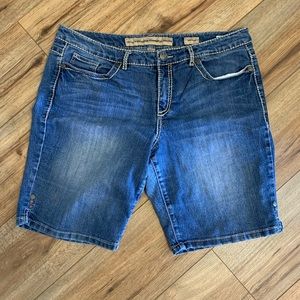 Nine West Vintage America Jean shorts